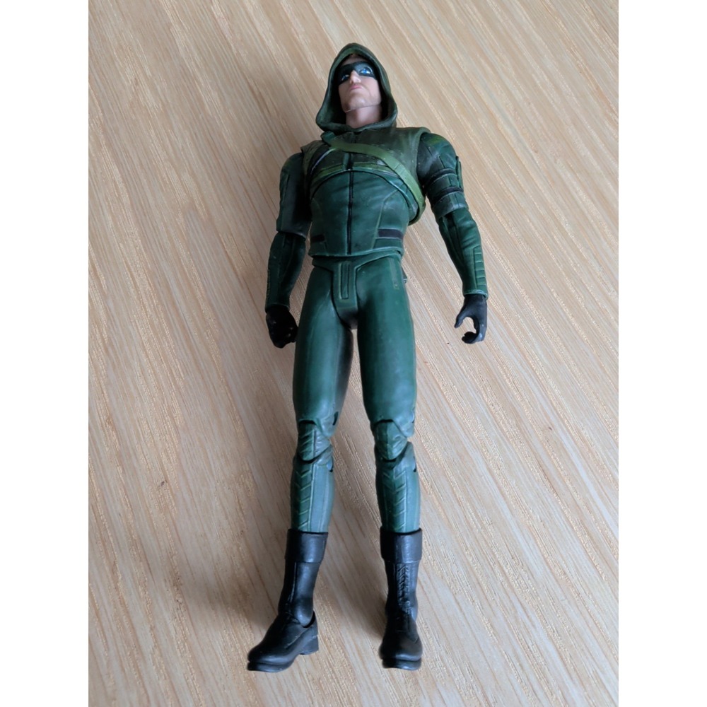 DC Comics Collectibles Green Arrow Figure  A02116